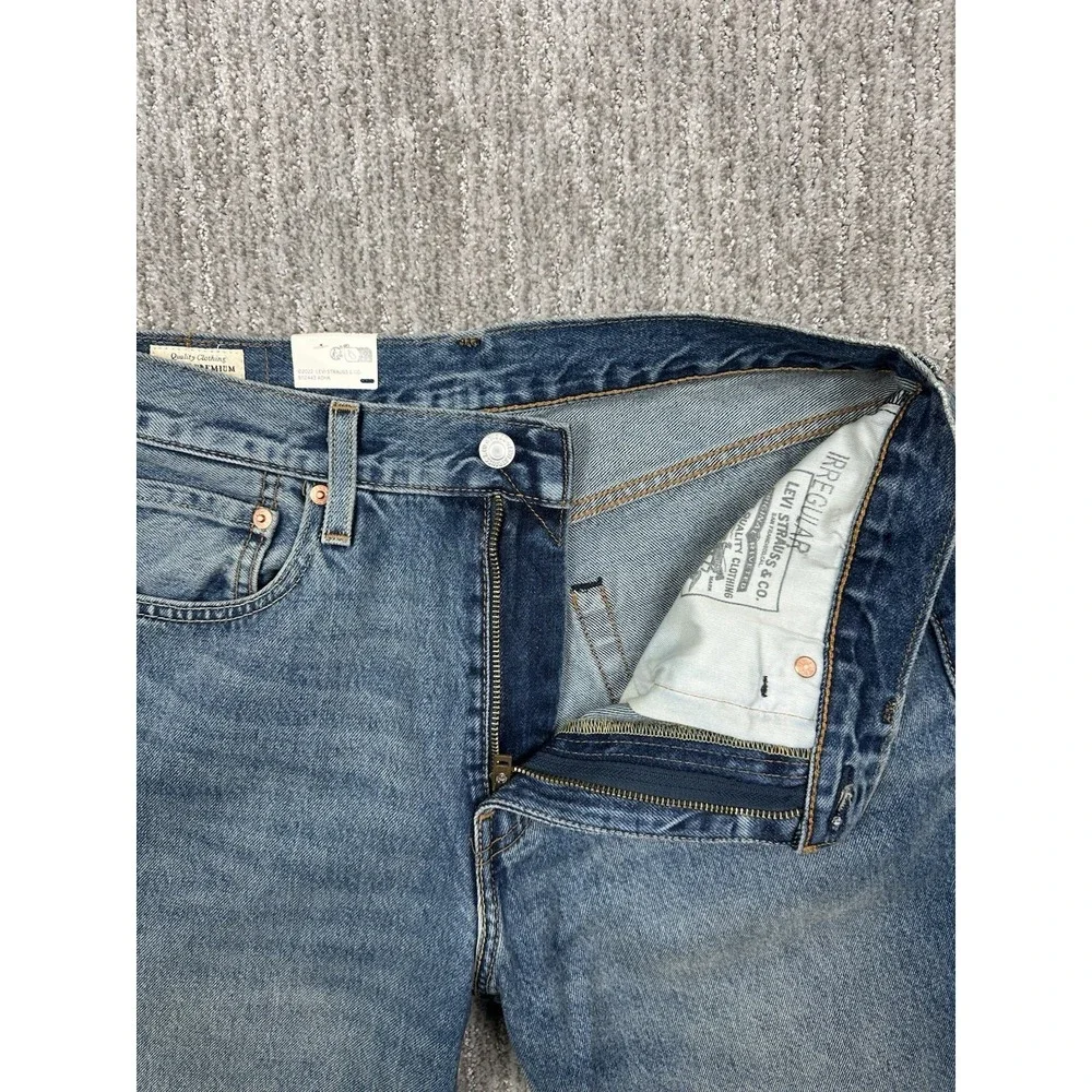 Levis Premium 568 Loose Straight Jeans 30x34 fits 32x33 New Mens Blue Cotton NWT